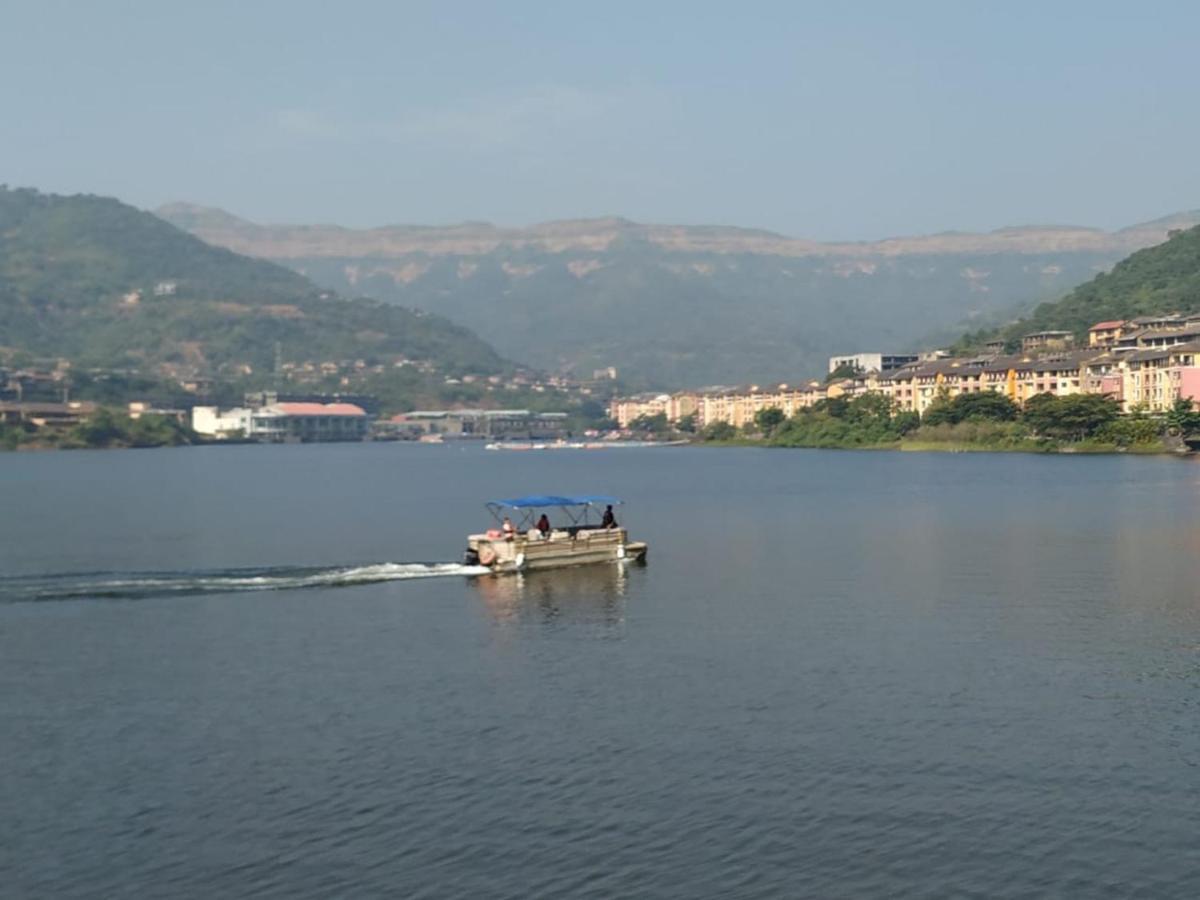 2Bhk Lake View Apartment Lavasa Kültér fotó